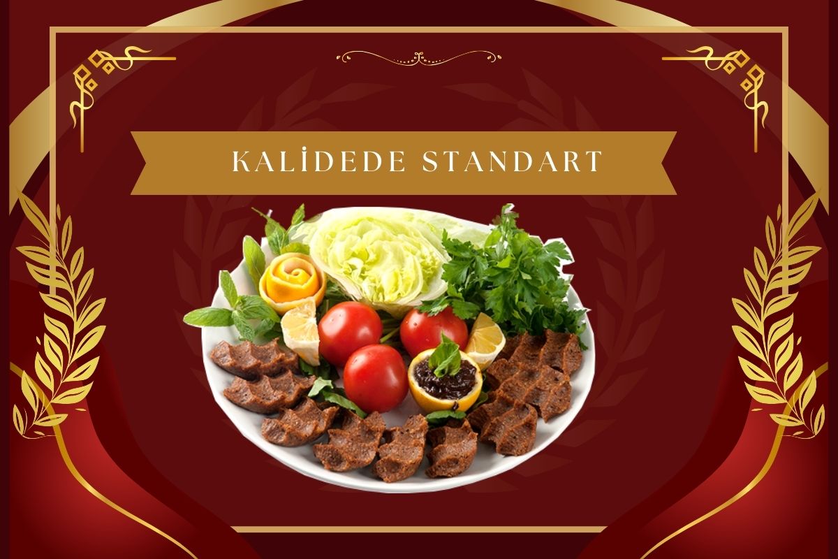 Kalitede standart sunumuyla çiğ köfte tabağı
